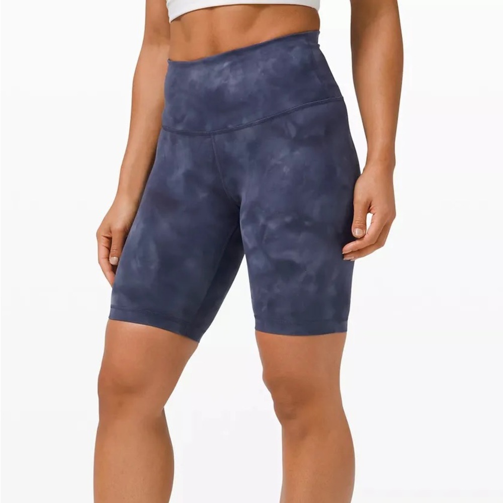 Lululemon Wunder Train 8” Shorts